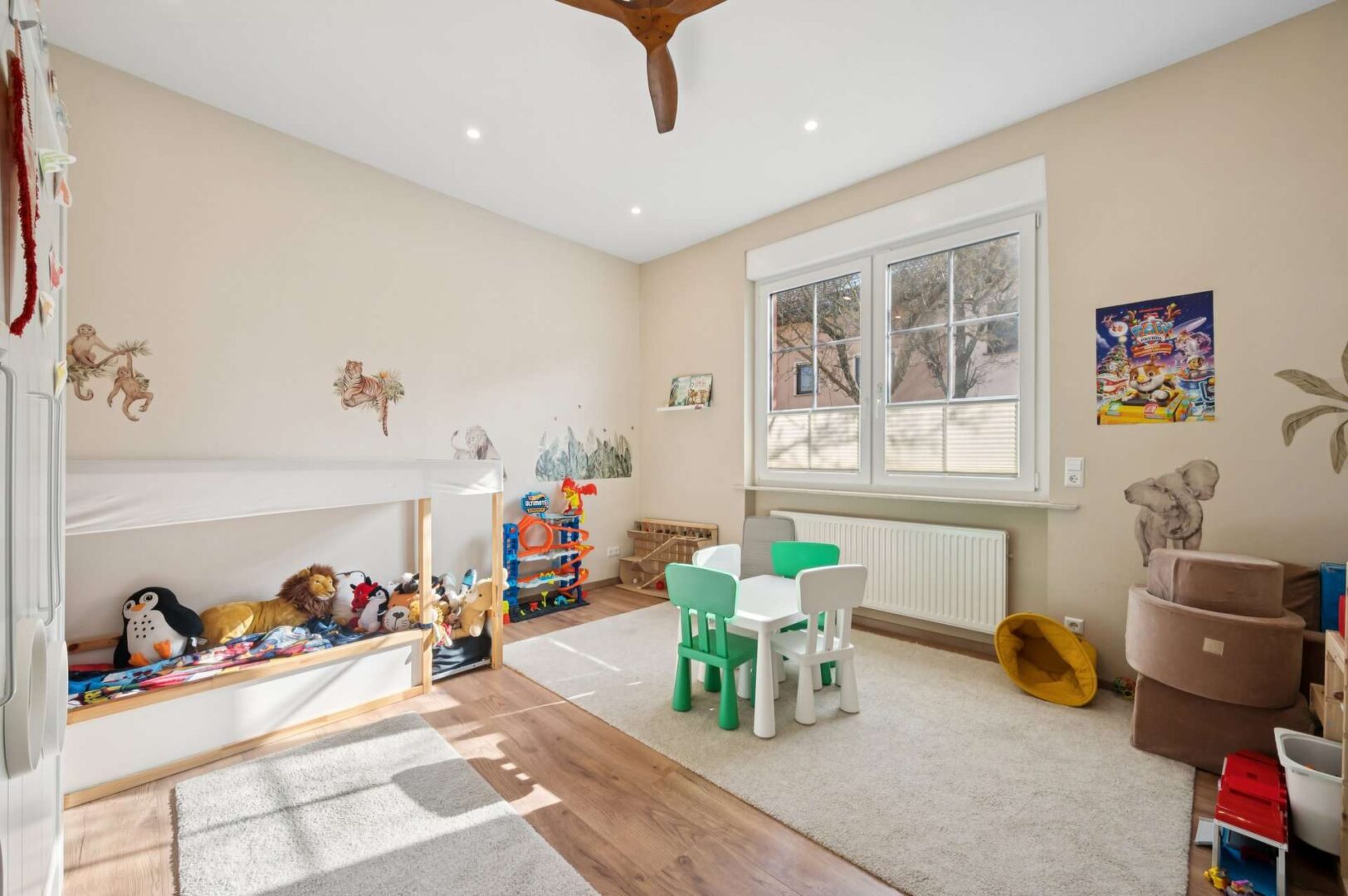 Kinderzimmer EG