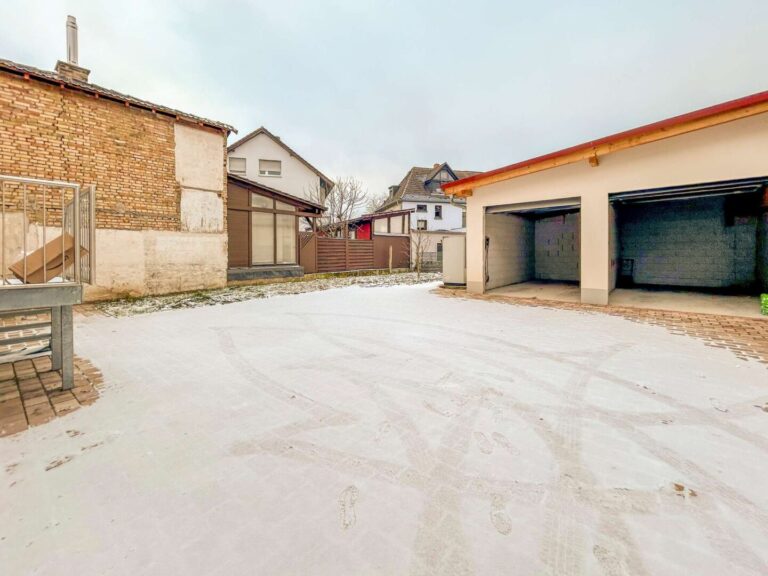 Garage. Stellplatz. Mit Wallbox