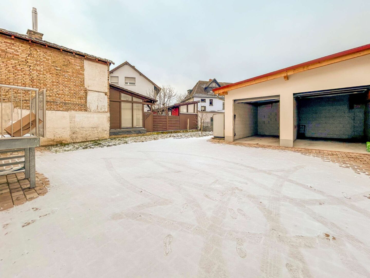 Garage. Stellplatz. Mit Wallbox