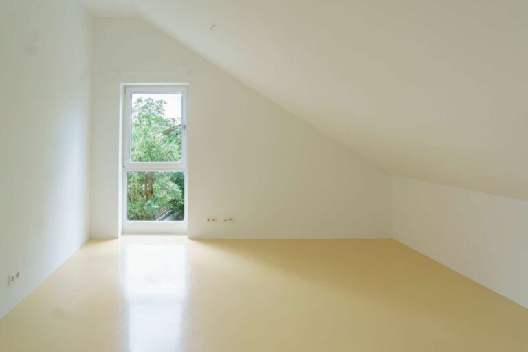 Zimmer 1 OG